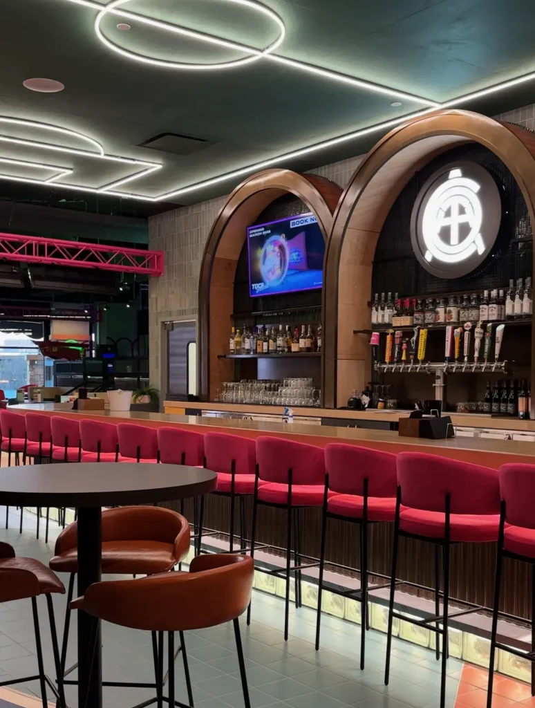 Toca Social Dallas Bar area